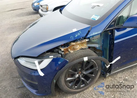 2022 Tesla Model X Dual Motor All-Wheel Drive/Plaid Tri Motor All-Wheel Drive z USA, uszkodzony, nr VIN 7SAXCDE51NF359595